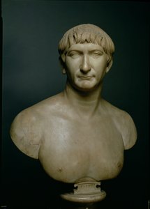 トラヤヌス帝（53-117 AD）1世紀から2世紀（大理石）の胸像